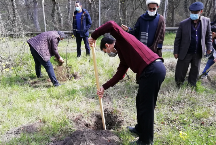 برگزاری مراسم کاشت نهال در جنگل جلگه ای هیرکانی دانشکده منابع طبیعی و علوم دریایی 