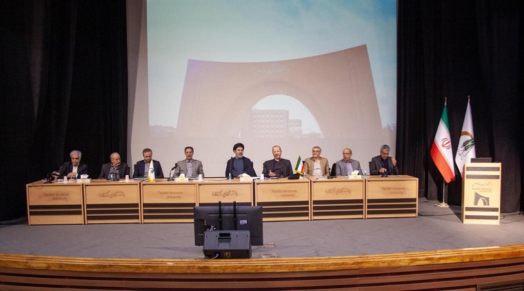 بررسی تعیین ظرفیت پذیرش دانشجو برای سال 1403 در نشست شورای دانشگاه