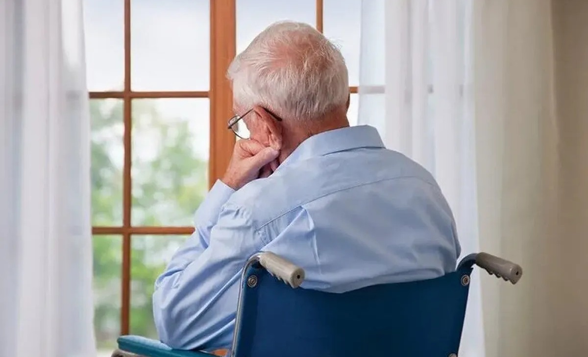 طراحي چارچوب فناورانه شناسايي عوامل ايجادكننده ازكار افتادگي در سالمندان