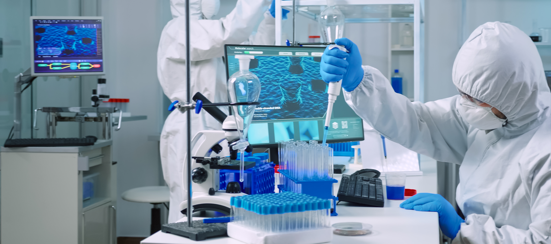 مدیریت آزمایشگاه‌ها و عرصه‌های پژوهشی